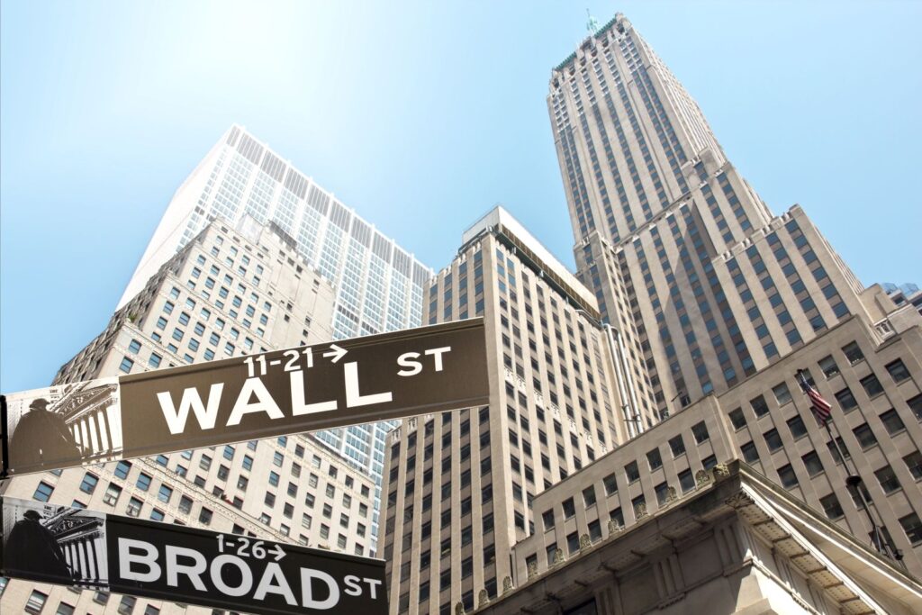 Stocks Pressured by a Renewed Selloff in Chipmakers